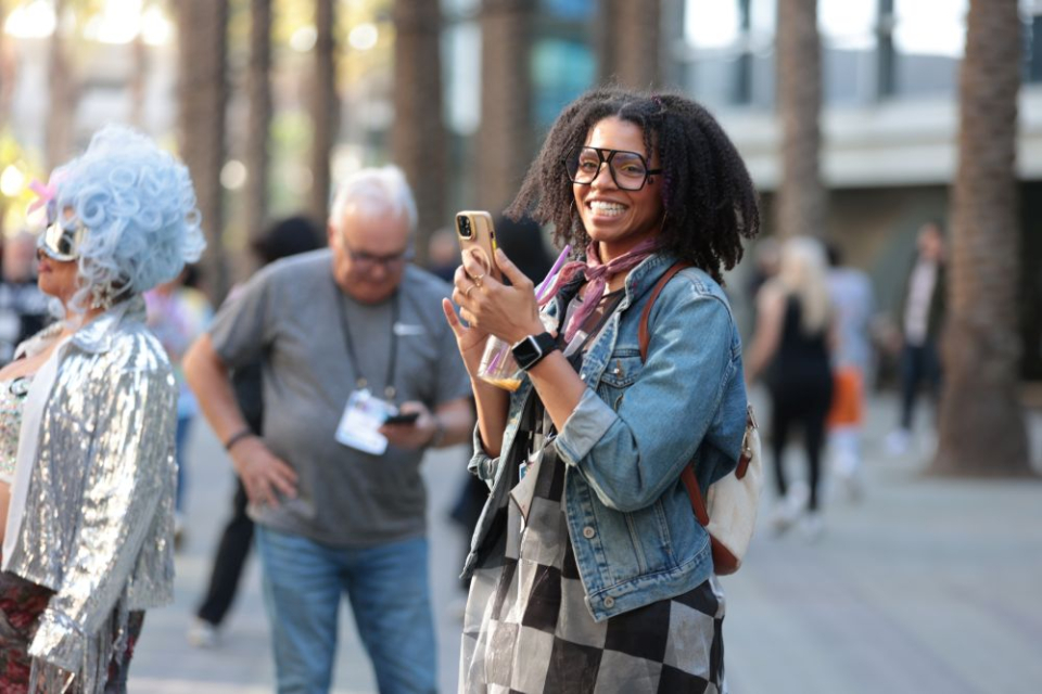 namm show attendee smiles